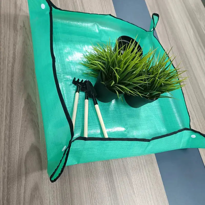 Waterproof Foldable Planting Mat - Kitchen Outlet Store Home