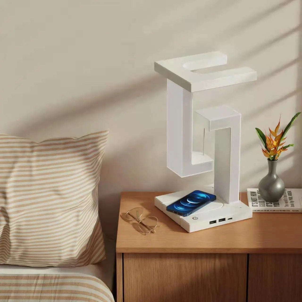 Creative Smartphone Wireless Charging Suspension Table Lamp Balance Lamp Floating For Home Bedroom Kitchen Outlet Store Home